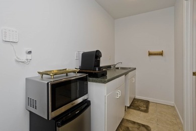 Welcome home to this peaceful & serene 3 bed, 2.5 bath - photo 35