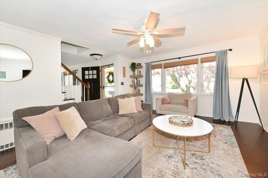 Welcome to this beautiful home located in the heart of Merrick - photo 7