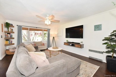 Welcome to this beautiful home located in the heart of Merrick - photo 8