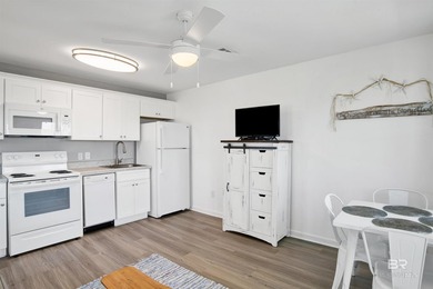 It's all about the view at this 1 bedroom/1 bathroom condominium - photo 9