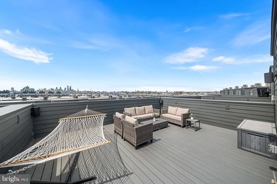Welcome to 3117 Pierview Lane, a fully upgraded Essex model home - photo 43