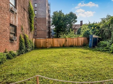 Welcome to 306 E Mosholu Pkwy S 4F. This 1 Bedroom 1 Bathroom - photo 20
