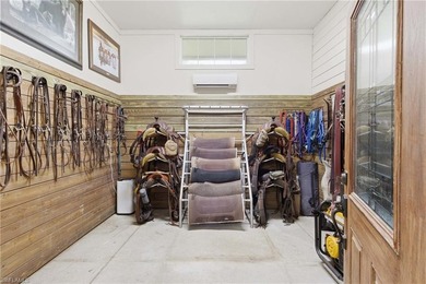 Equestrian Facility, ready for your horses, or set up a working - photo 15