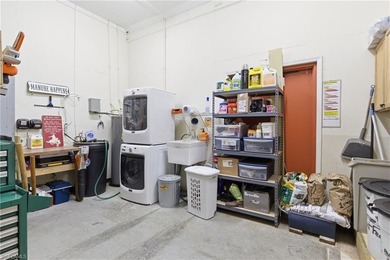 Equestrian Facility, ready for your horses, or set up a working - photo 18