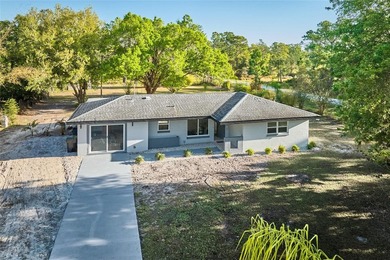 Lake Weohyakapka Home For Sale in Indian Lake Estates Florida
