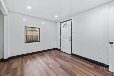 Welcome to 604 W. 40th Street, where timeless charm meets modern - photo 35