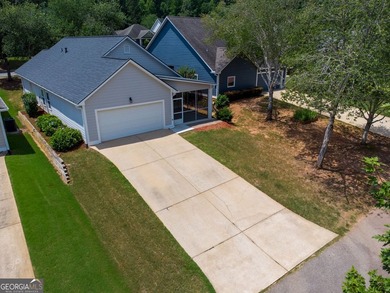 Welcome home to this charming 3-bedroom, 2-bath ranch in the - photo 39