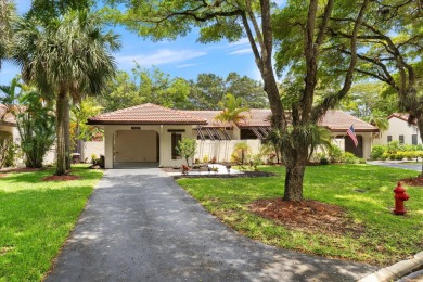 Lake Home For Sale in Boca Raton, Florida