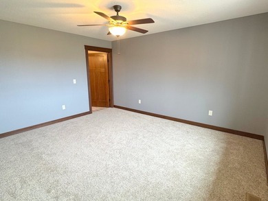 This like-new Kennedy model twin home in the Moon Lake - photo 13