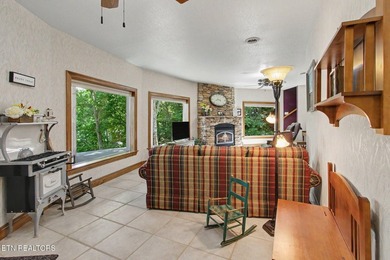 Breathtaking lakefront home on pristine Norris Lake. This - photo 25