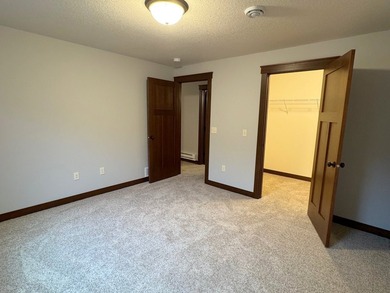 This like-new Kennedy model twin home in the Moon Lake - photo 26