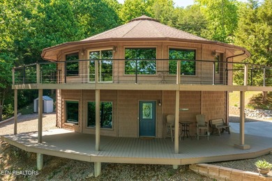 Breathtaking lakefront home on pristine Norris Lake. This - photo 30