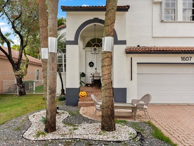 Beautiful, completely updated waterfront two-story home offering - photo 5