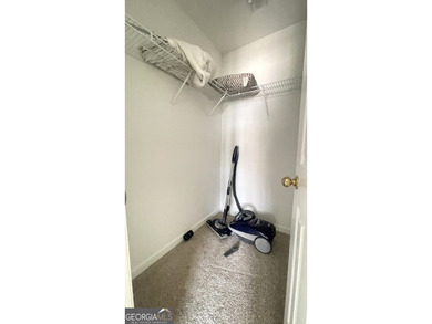 Stately Brick Townhouse (2 Car Garage End-Unit) in Sought-After - photo 42