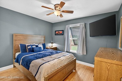 Currently operating as a successful short-term rental, this - photo 15