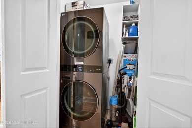 Currently operating as a successful short-term rental, this - photo 21