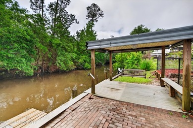 Currently operating as a successful short-term rental, this - photo 30