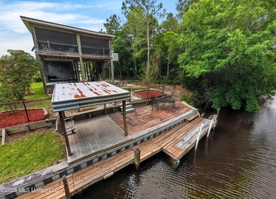 Currently operating as a successful short-term rental, this - photo 32