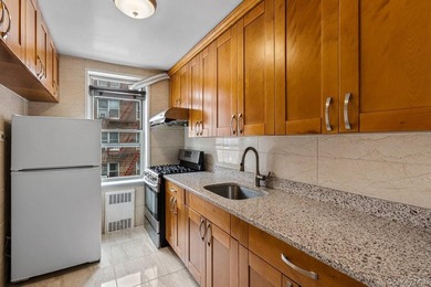 Bright and spacious 2-bedroom co-op at The Indiana in the heart - photo 9