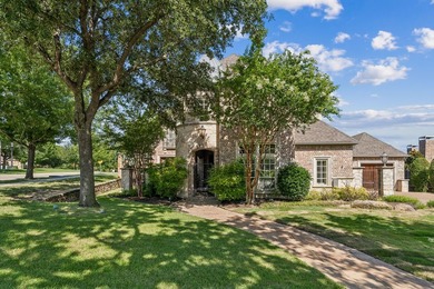 PRICE IMPROVEMENT! Welcome to an entertainer's paradise situated - photo 2