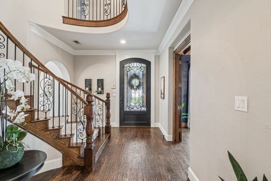 PRICE IMPROVEMENT! Welcome to an entertainer's paradise situated - photo 3