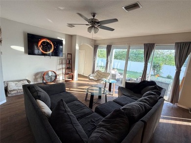 JUST REDUCED!!!Welcome to Sterling Hills! This spacious and - photo 5