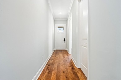 Welcome to easy, low-maintenance living in Windsor Village, one - photo 19