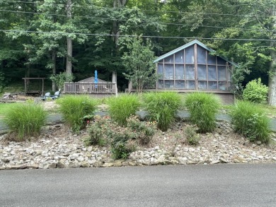 Lake Home For Sale in Leitchfield, Kentucky