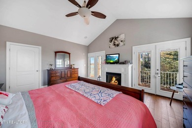 Set along the shores of Douglas Lake, this stunning lakefront - photo 28