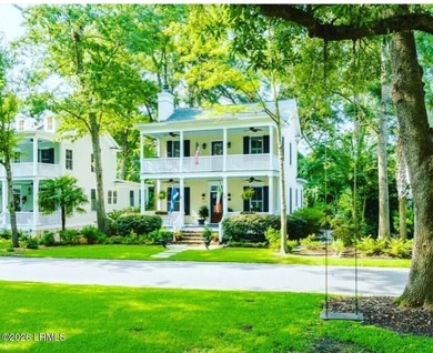 PRICED UNDER JUNE 2026 APPRAISED VALUE!!! Come Home to this - photo 1