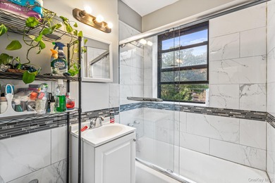 *Welcome to this spacious 2nd-floor Studio apartment , a true - photo 6