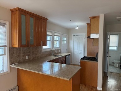 Raised Fema-compliant Home in the Heart of the west end close to - photo 4