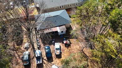 EXCEPTIONAL COMMERCIAL INVESTMENT OPPORTUNITY - B1 REZONING IN