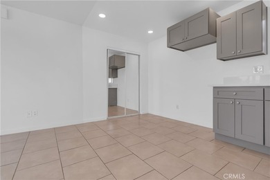 This well-maintained duplex offers two units under one roof - photo 13