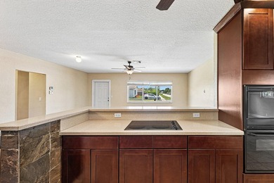 Welcome to this beautifully maintained 2-bedroom, 2-bath home - photo 13