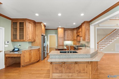 First time on the market! This beautiful 4BR/6BA custom home - photo 15