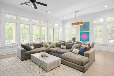 This lakefront Low Country Cottage is designed for comfort and - photo 15