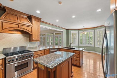 First time on the market! This beautiful 4BR/6BA custom home - photo 17