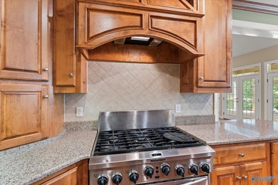 First time on the market! This beautiful 4BR/6BA custom home - photo 18
