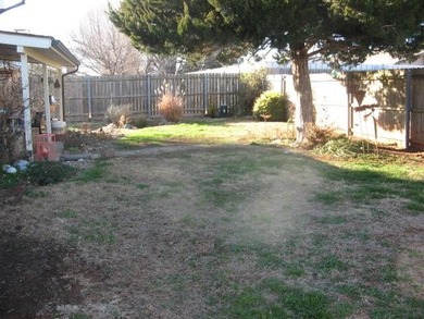 A great home in a great neighborhood. 3 bedrooms, 2 baths, 2car