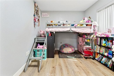 This well-maintained duplex offers two units under one roof - photo 25