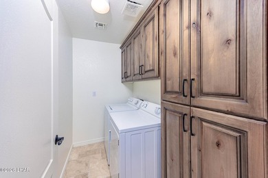 Experience the Platinum Difference in this beautifully updated - photo 26