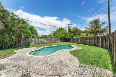 Welcome to this beautifully maintained 2-bedroom, 2-bath home - photo 30