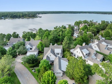 This lakefront Low Country Cottage is designed for comfort and - photo 32