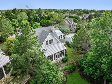This lakefront Low Country Cottage is designed for comfort and - photo 34