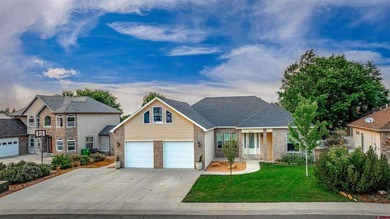 Move-in ready and beautifully maintained, this inviting home is - photo 1