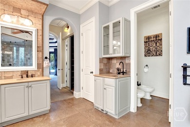 Spanish-style estate on 2.5 private acres in The Estates on - photo 13