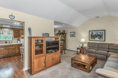 Welcome to this beautifully maintained home in the heart of - photo 2
