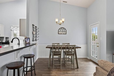 Welcome to effortless living in the heart of Owensboro. This - photo 3