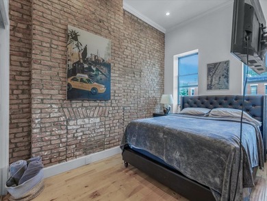 **TWO BROWNSTONE BUILDINGS FOR THE PRICE OF ONE ON THE SAME LOT - photo 15